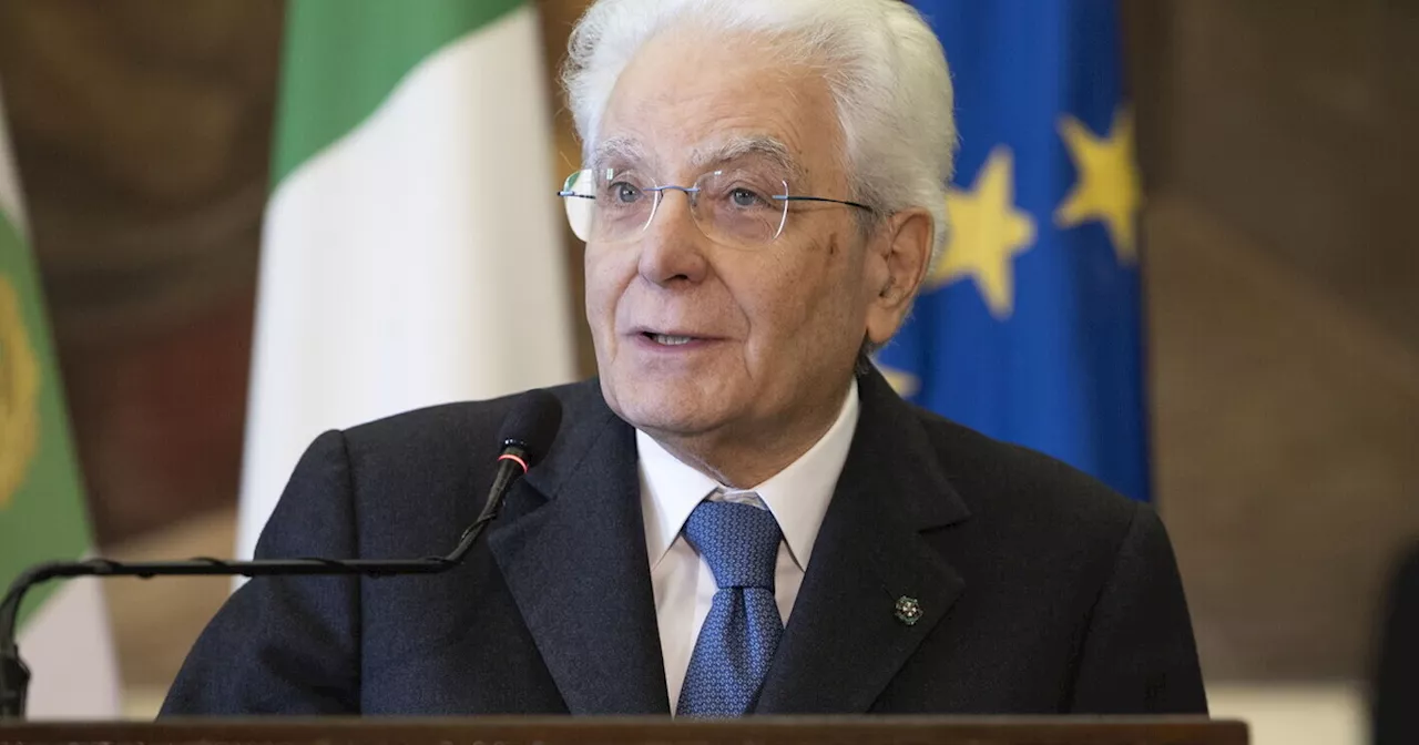 Mosca contro Mattarella: 'Invenzioni blasfeme sulla Russia'. Meloni: 'Insulti che offendono l'intera nazione”