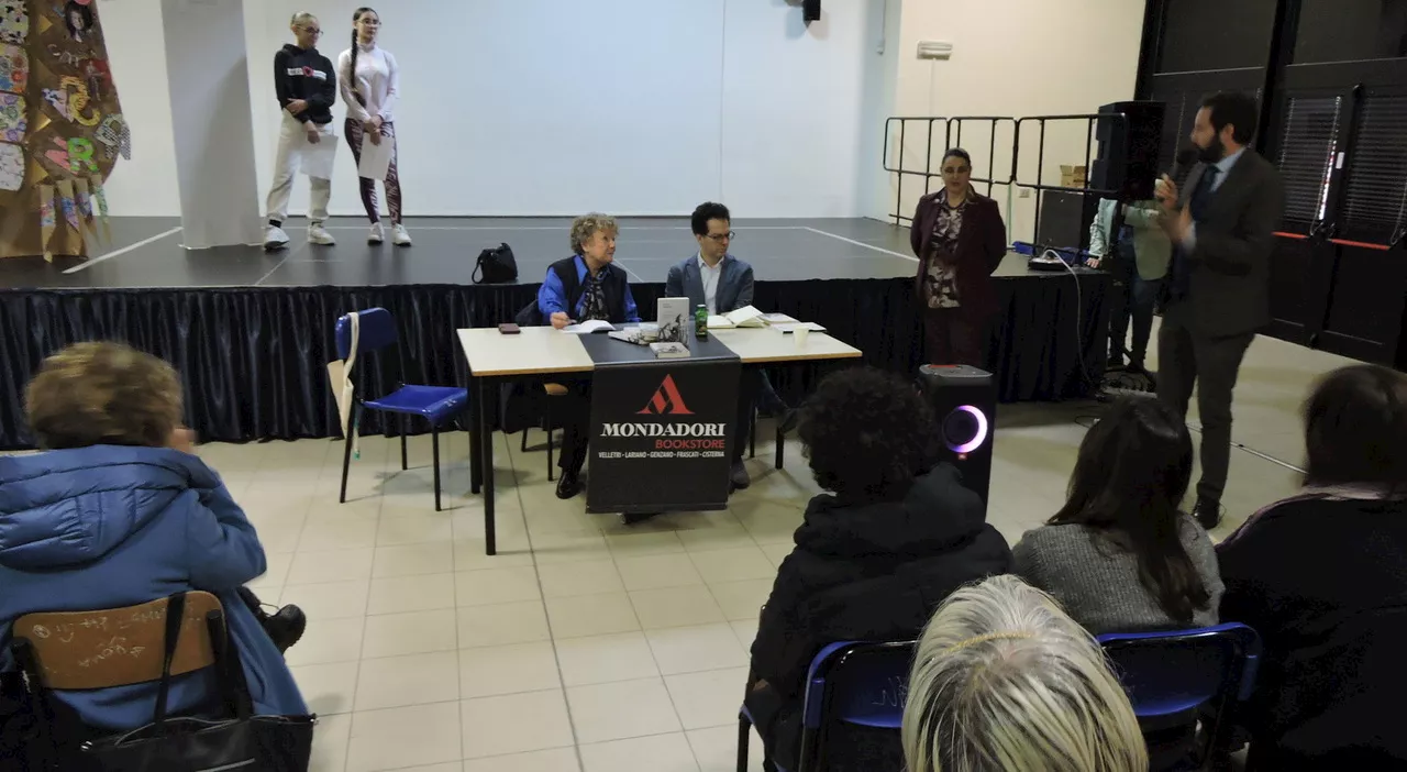 Genzano di Roma, la scrittrice Dacia Maraini alla Scuola Garibaldi incontra gli studenti delle Medie