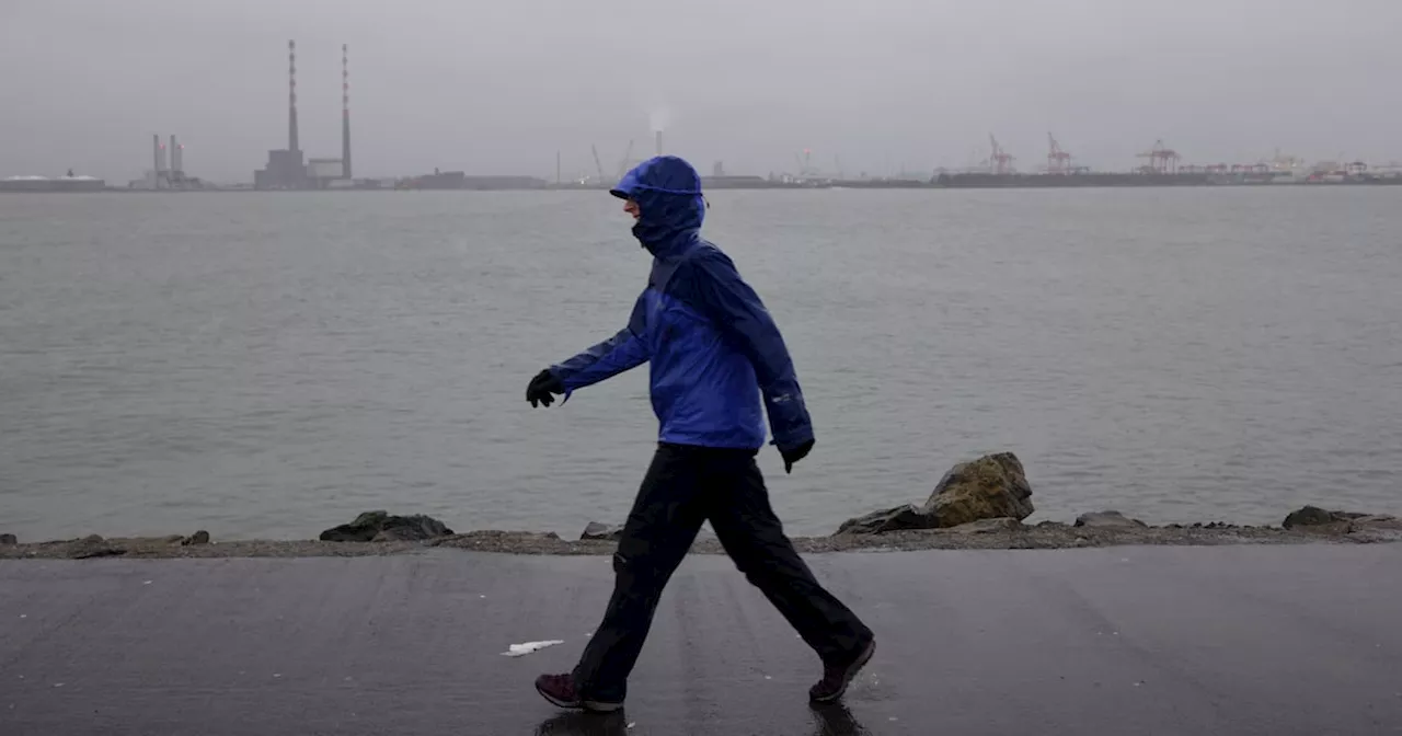 Ireland Faces Persistent Rain This Weekend, Unsettled Weather Expected Next Week