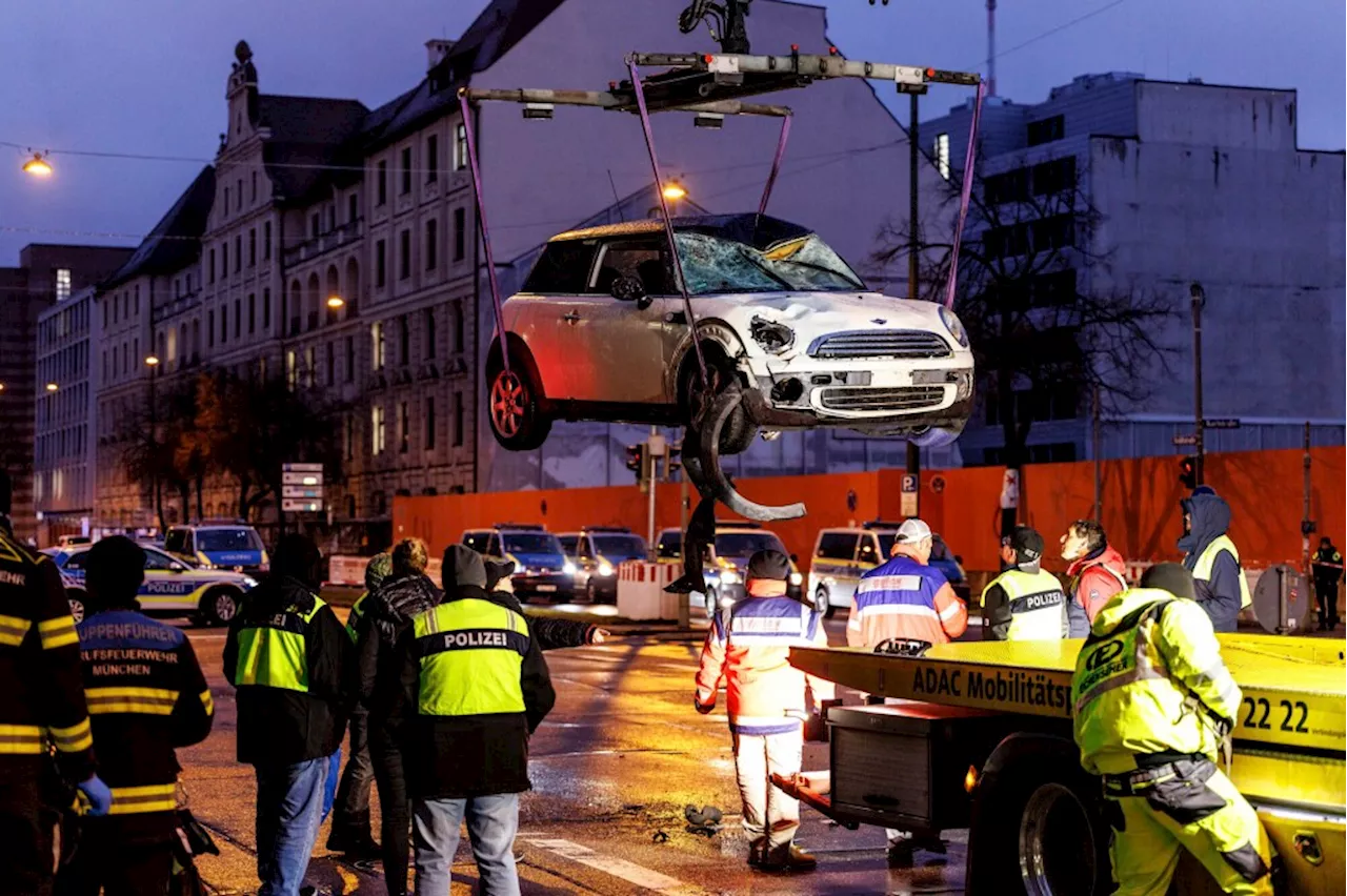 Driver Plows Car Into Labor Union Demonstration in Munich,injuring 30 People