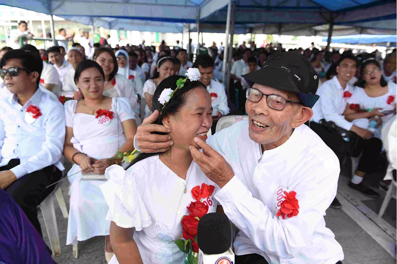 78-Year-Old Man Marries 35-Year-Old Bride in Dasmariñas City Mass Wedding