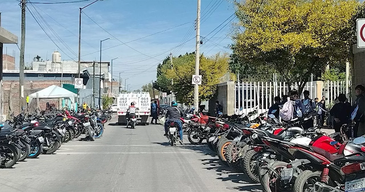 Pese a base de la GN, estudiantes del CECyTEG Salamanca sufren asaltos y robo de motocicletas