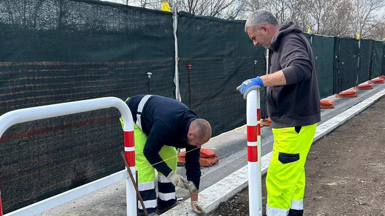 La strada semi-distrutta che collega tre municipi sarà riqualificata: lavori in corso fino ad aprile