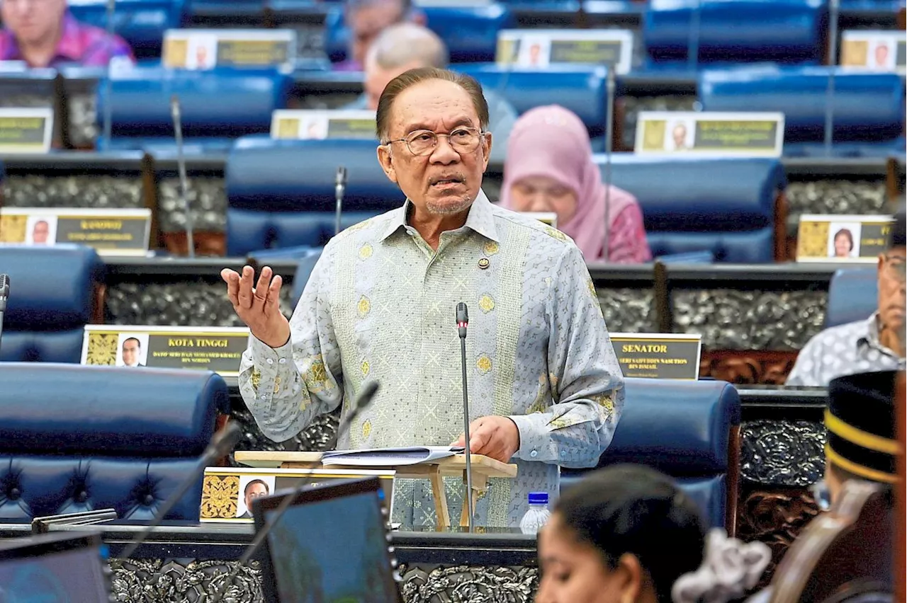 No other county has right to dictate future of Palestinians, says Anwar