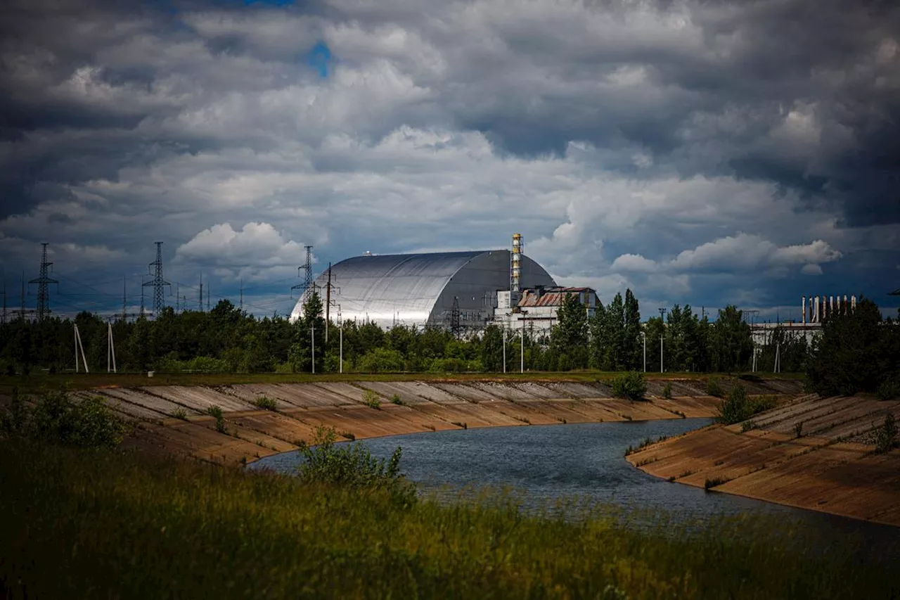 Guerre en Ukraine : l’arche de confinement de Tchernobyl touchée par un drone russe, pas de hausse des radiations