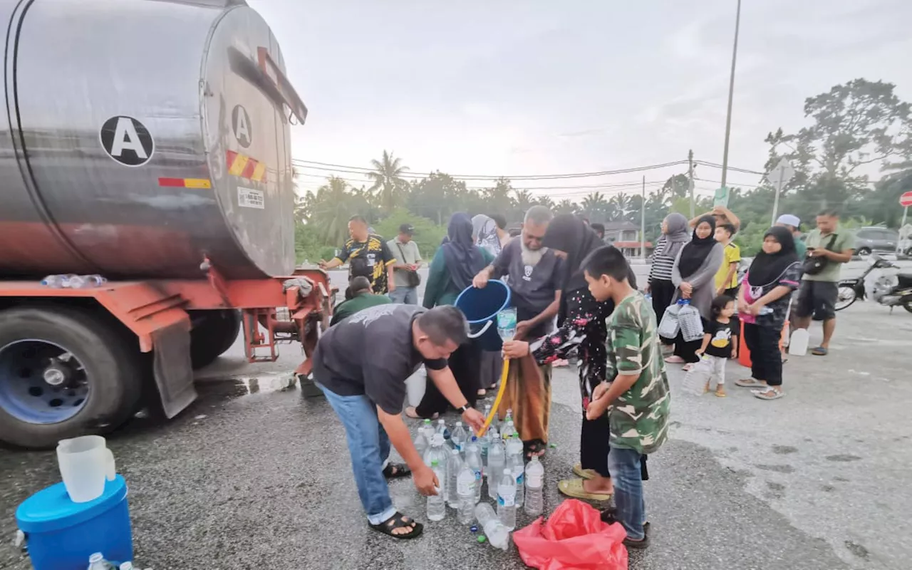 Water Supply Disruption Still Affecting Residents in Teluk Intan