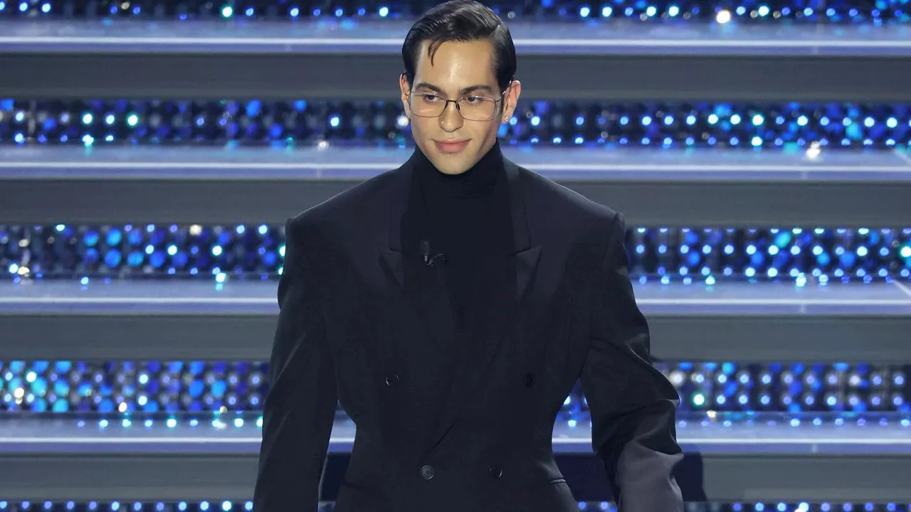 Mahmood a Sanremo 2025: il look Balenciaga e l'energia che ha risvegliato il Festival