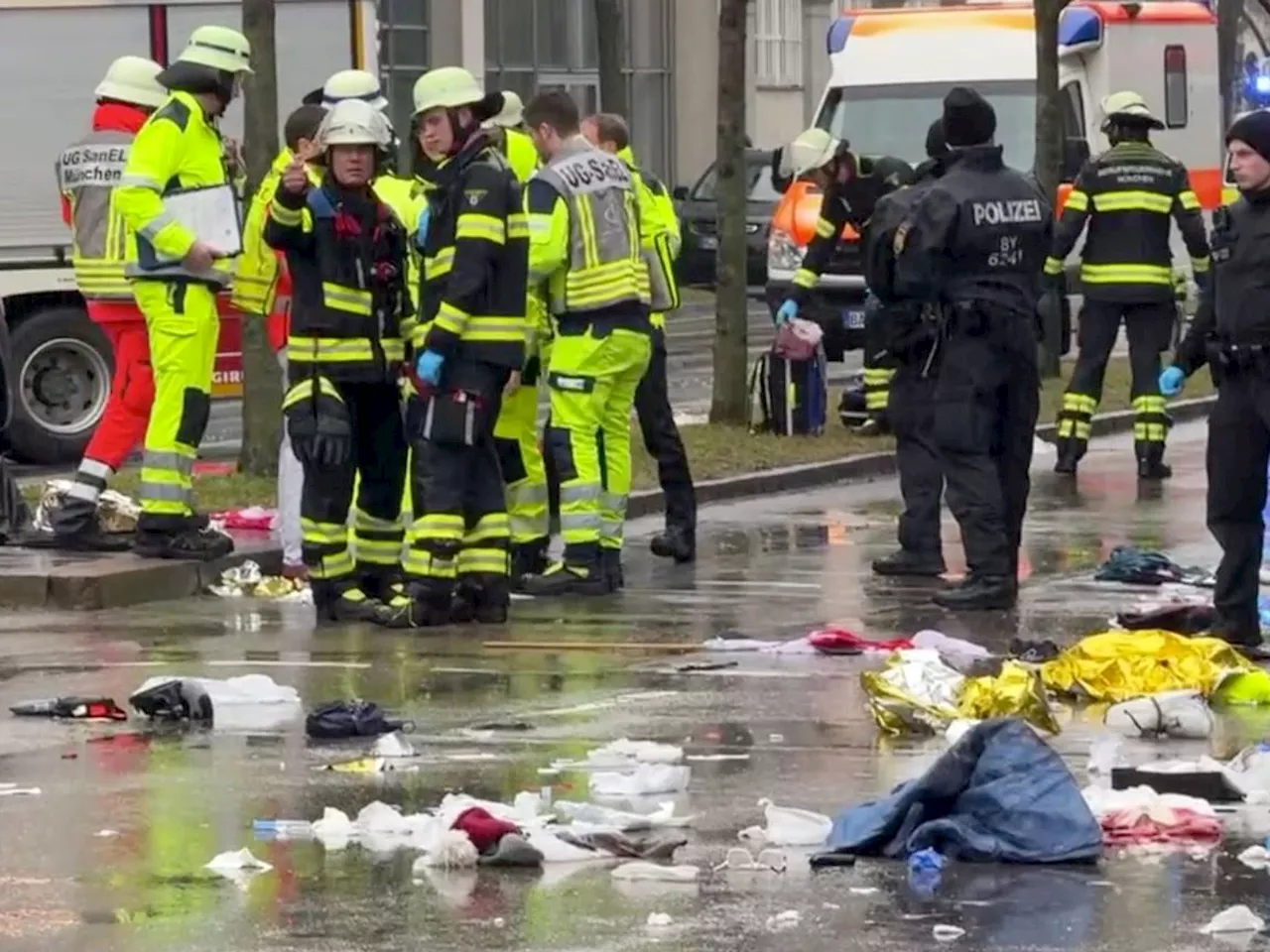 München schockiert: Auto rast in Demonstrationszug - mindestens 30 Verletzte