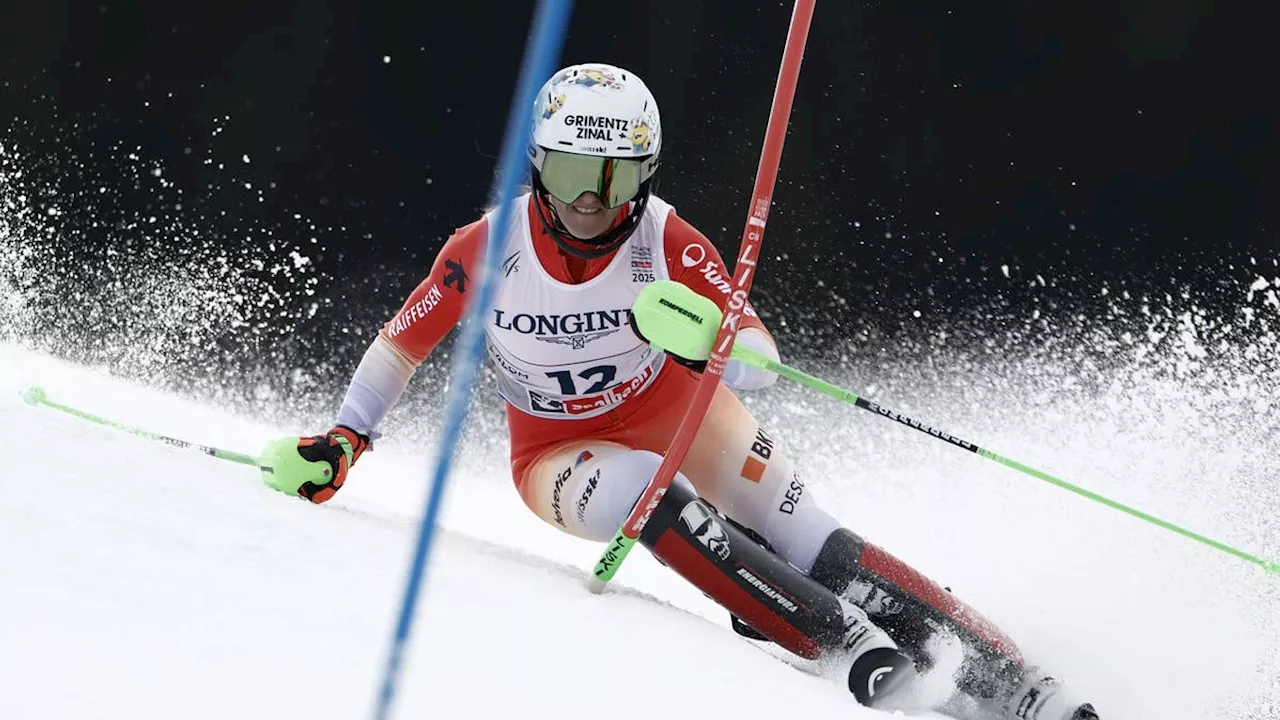 Jetzt live: Camille Rast mit überragendem ersten Lauf im WM-Slalom – wird ihre Zeit noch geknackt?