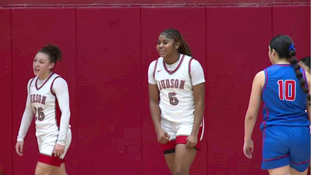 Judson, Wagner girls' basketball teams celebrate Valentine's Day with playoff victories