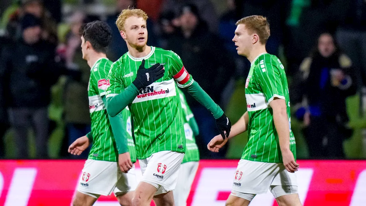 FC Dordrecht wint na vuurwerksituatie, ADO Den Haag blijft koploper