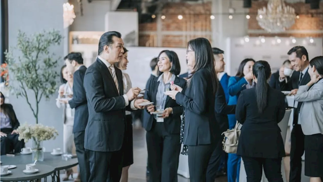  How to network without anxiety or appearing insincere