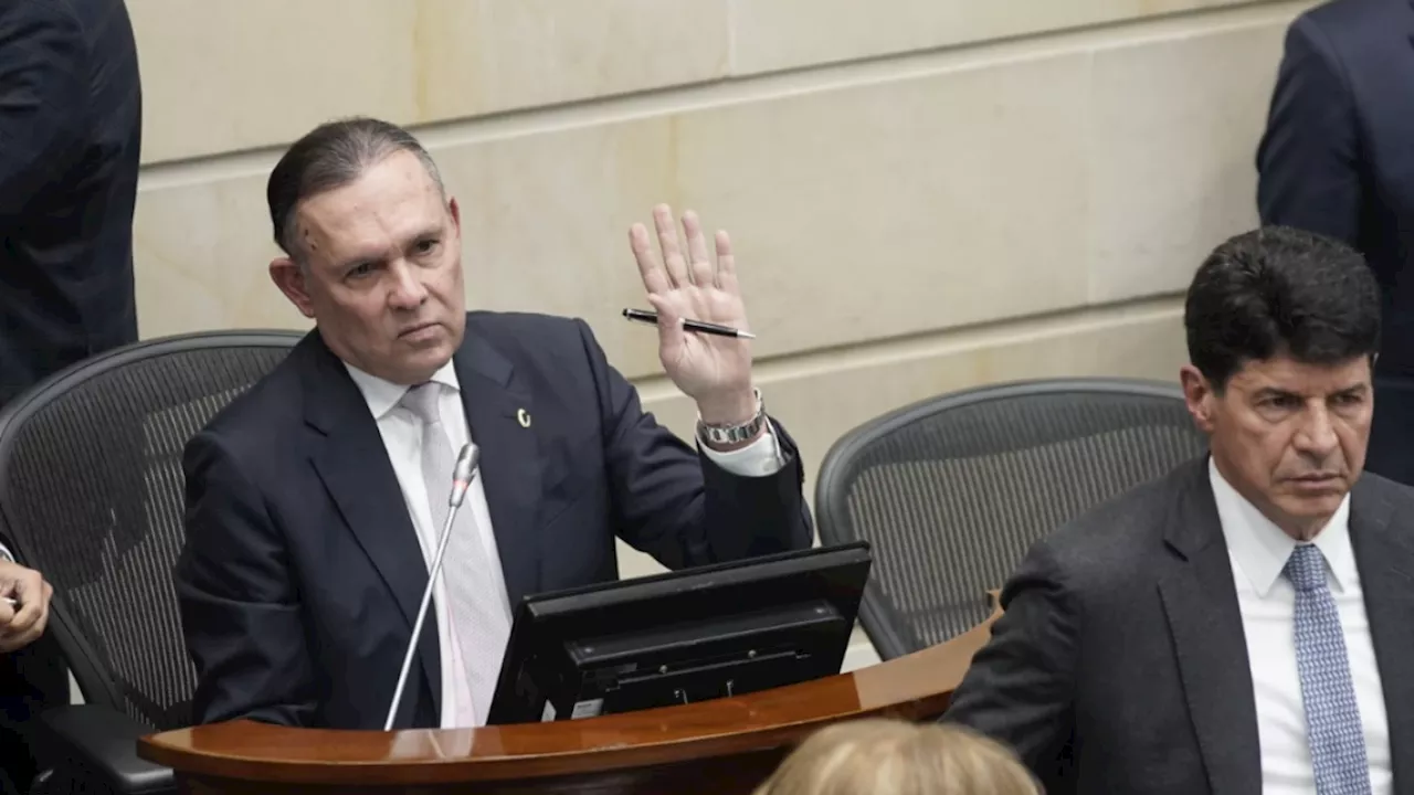 Efraín Cepeda no cierra la puerta a discutir reformas del Gobierno y llama a la concertación