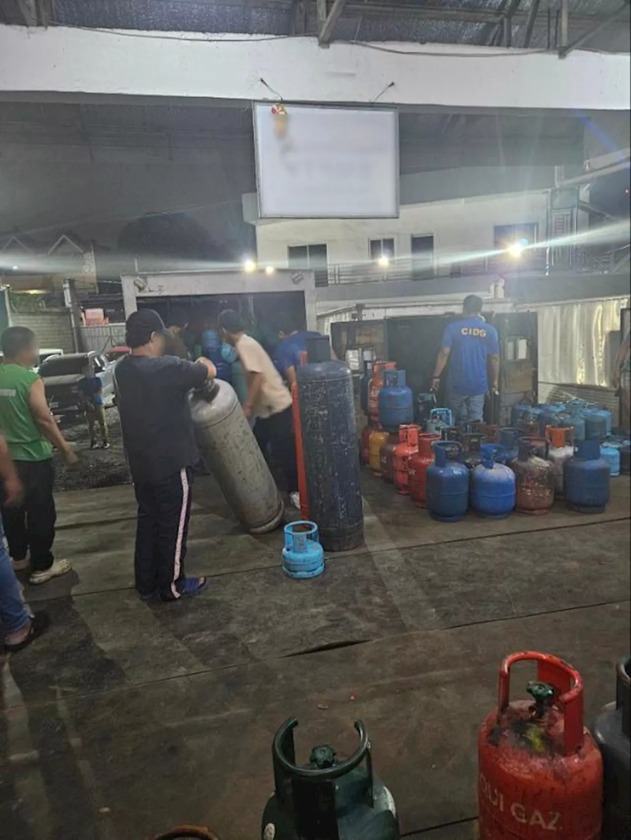 CIDG raids 'illegal' LPG refilling station in Caloocan City