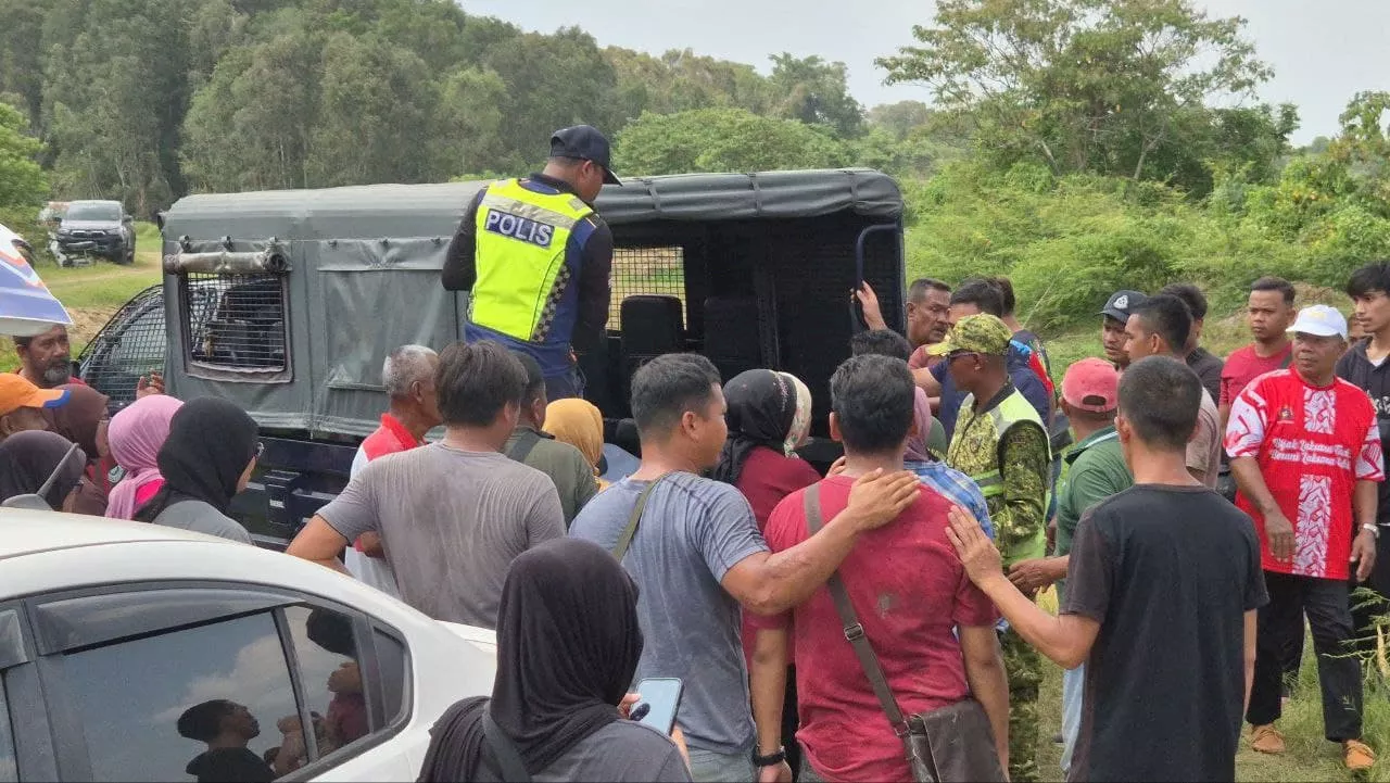 Arus deras hanyutkan Muhammad Nur Fitri