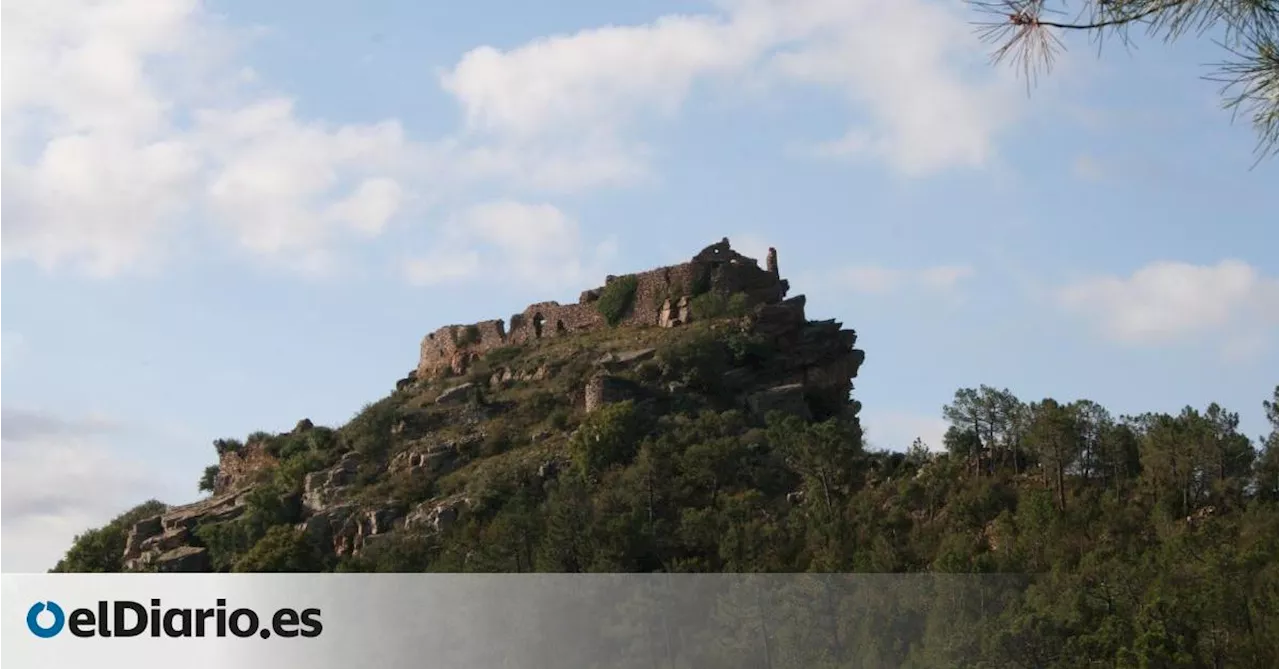 Ruta al castillo de Castro: ascenso a un pico de Castellón para disfrutar de las vistas de la provincia
