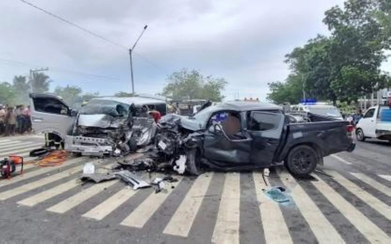 4 dead, 13 injured in van, truck collision