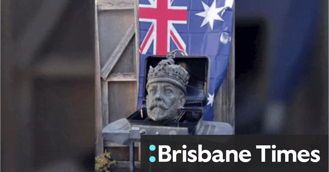 King George V Statue Head Re-Appears on Australia Day Barbecue