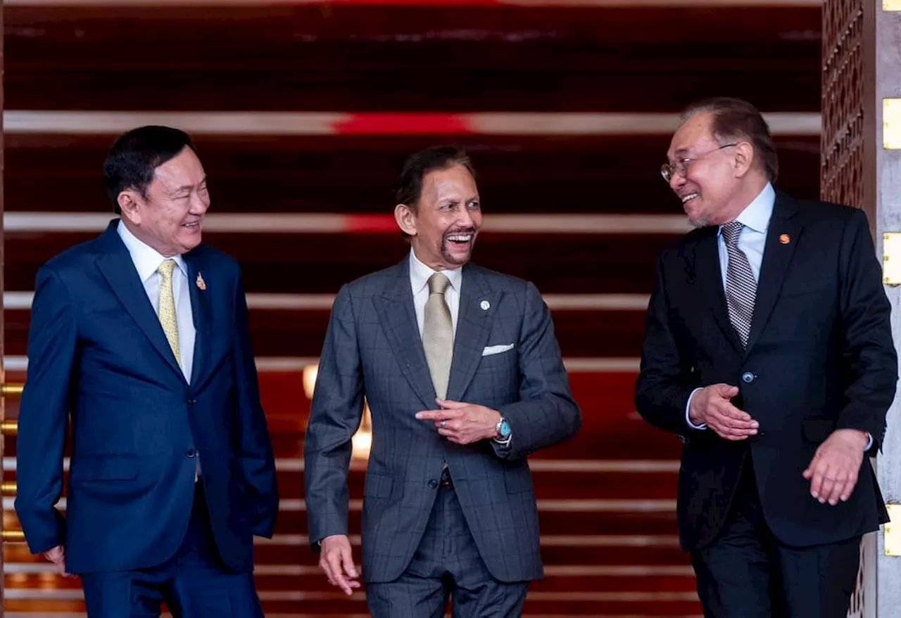 Anwar and Sultan Hassanal Discuss Myanmar Crisis, South China Sea Disputes and Intra-Asean Trade