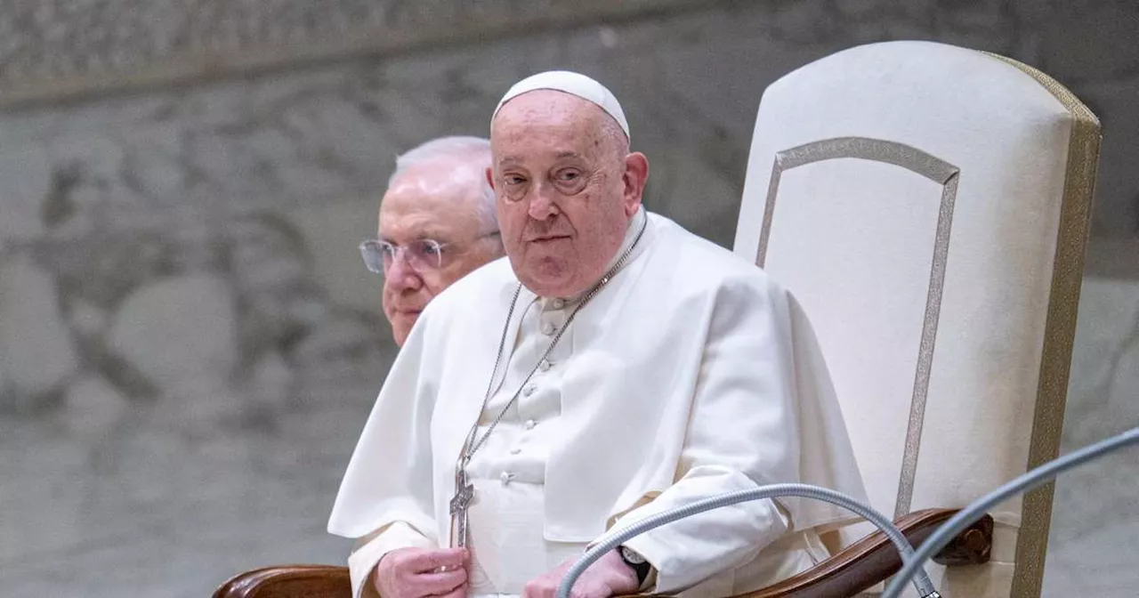 Papa Francisco é diagnosticado com pneumonia