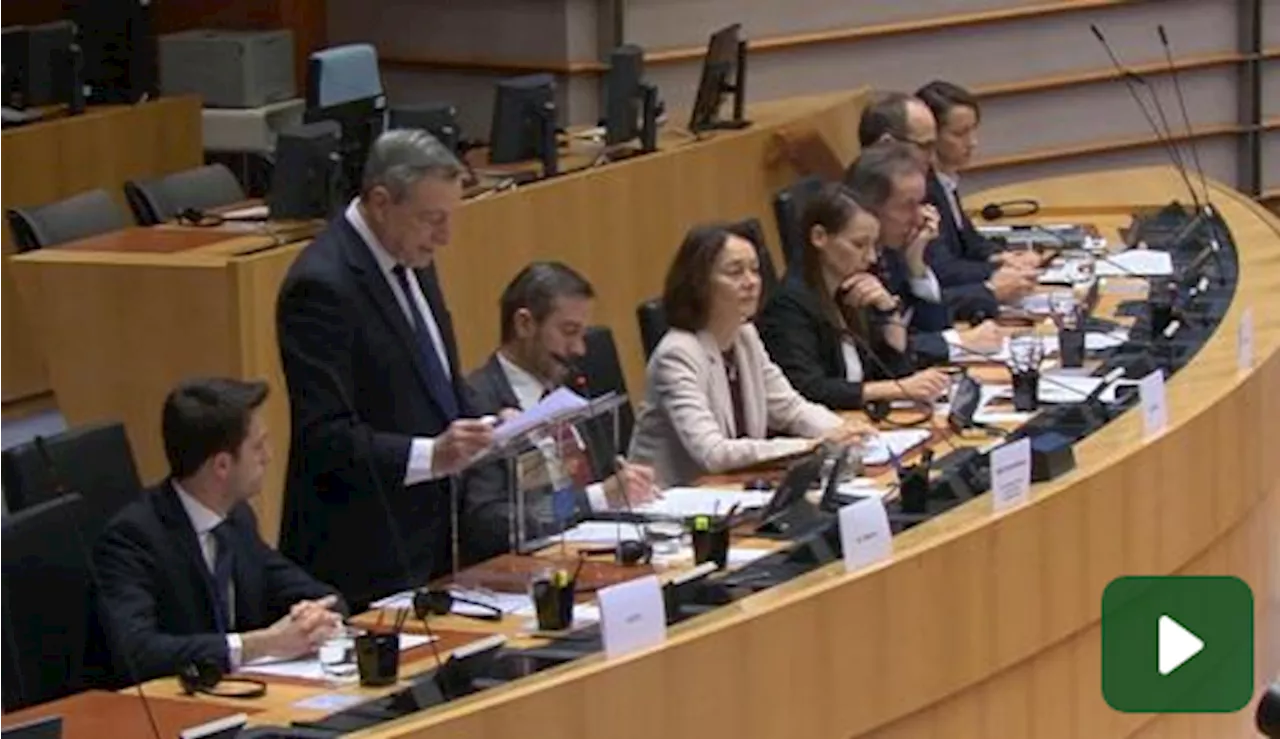 Draghi: L'UE Deve Agire Come Unico Stato per Sfida il Cambiamento Geopolitico