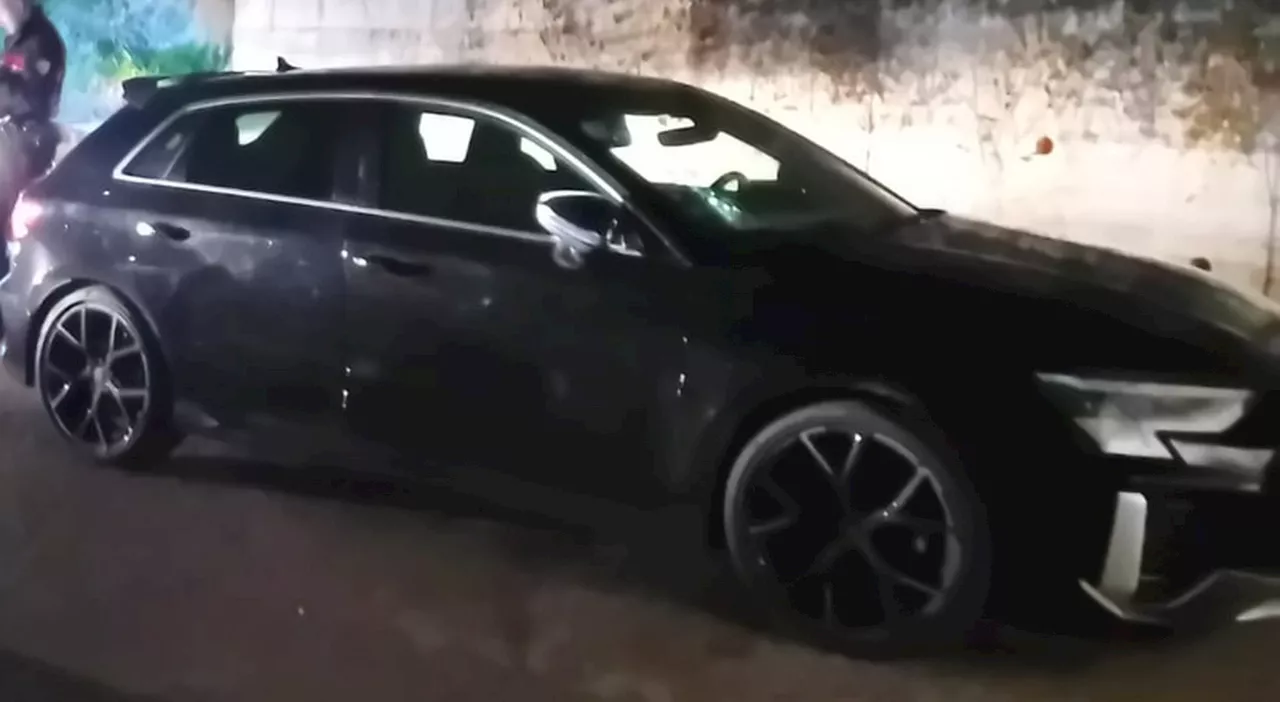 Banda dell'Audi nera in fuga contromano sull'A1: barriera del casello abbattuta e corsa verso Roma. I testimon