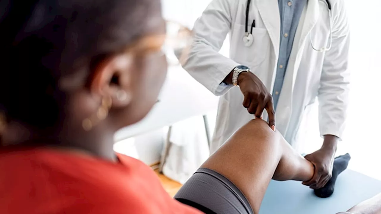 Young Adults With Knee Injuries May Not Need Surgery