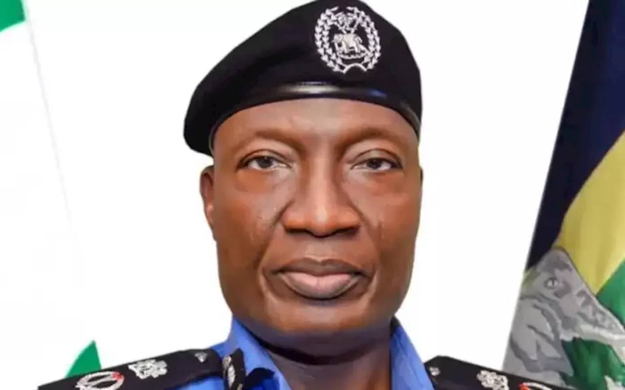 Ex-IGP Kpotun-Idris Congratulates New Lagos CP, Urges High Professionalism