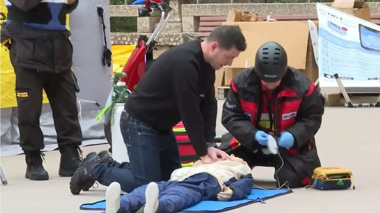 El SEM hace un simulacro por parada cardíaca en el Monasterio de Montserrat