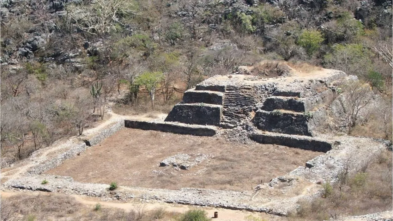 Guiengola: Una Ciudad Zapoteca del Siglo XV Desvelada en Oaxaca