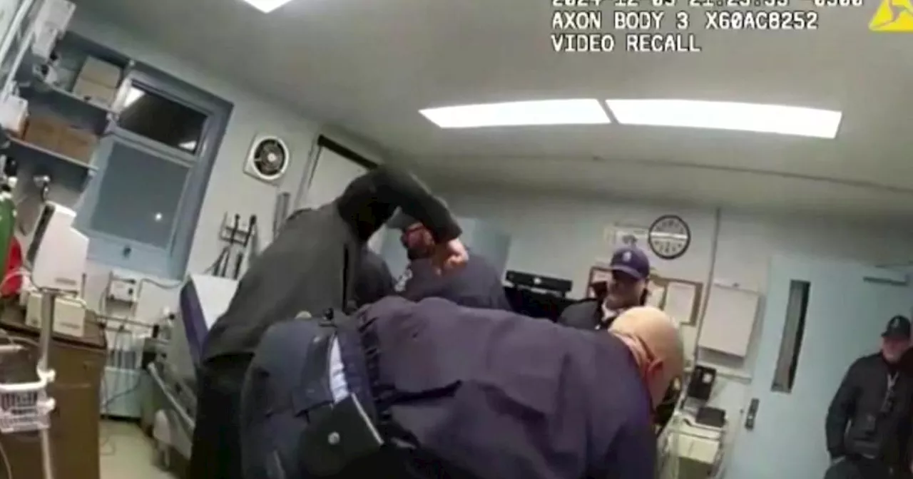 Officers in beating of Robert Brooks Sr. facing murder charges, New York Gov. Kathy Hochul says