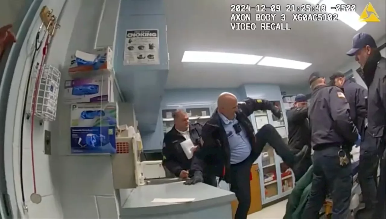 Some NY prison guards charged in beating death of handcuffed inmate appear in court