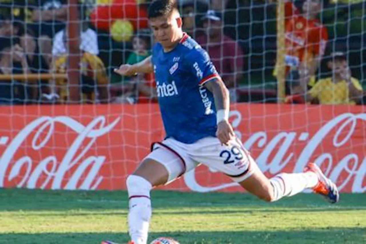 Se estrenó en Nacional de Uruguay: así fue primer gol de Julián Millán