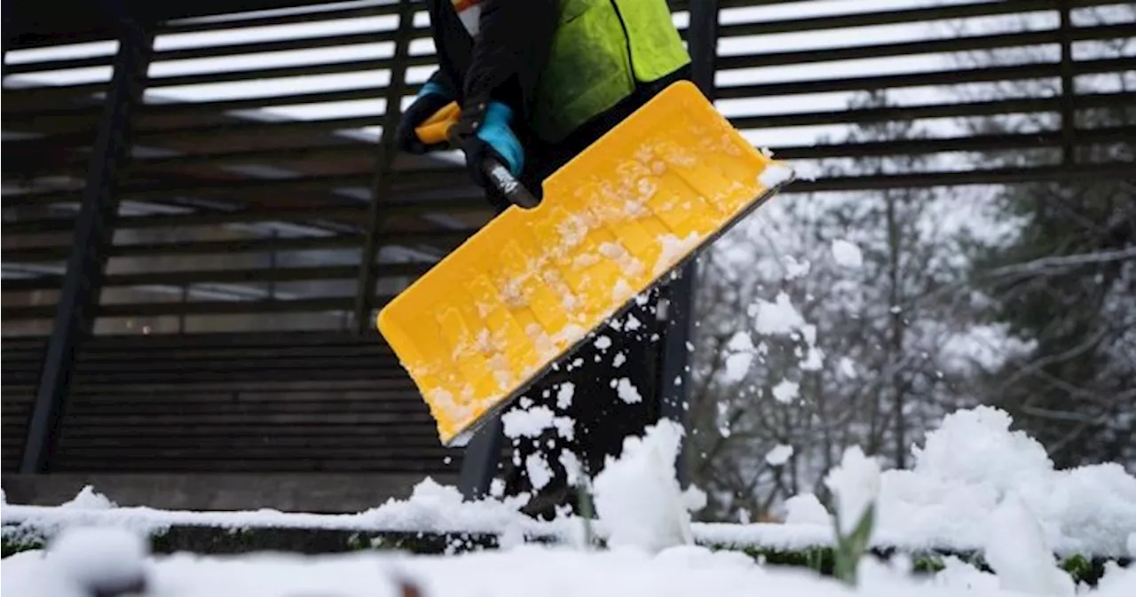 Snow shoveling tied to massive spike in heart attacks at Ontario hospital