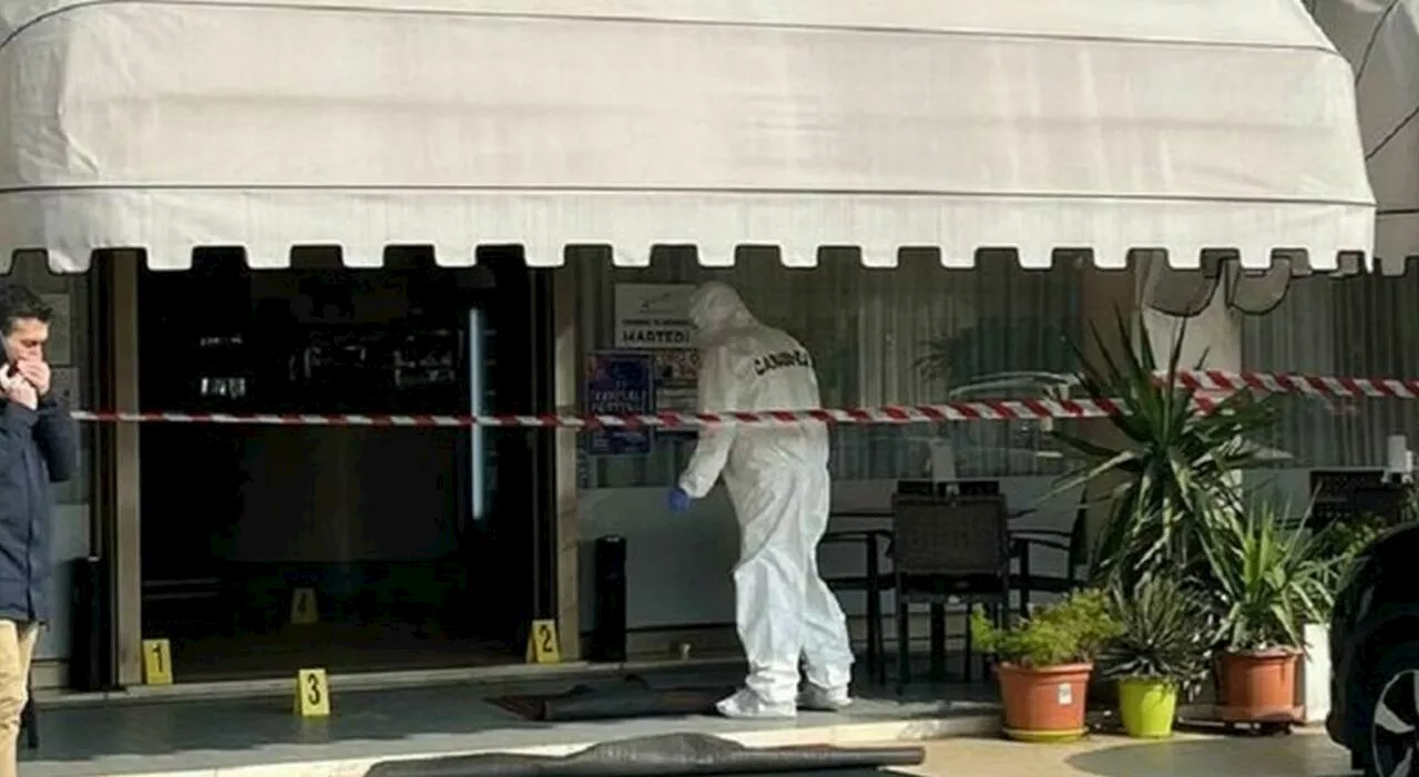Chiarano, suocero spara al genero davanti ai figli e la moglie e scappa: l'agguato in una gelateria. Ricercato