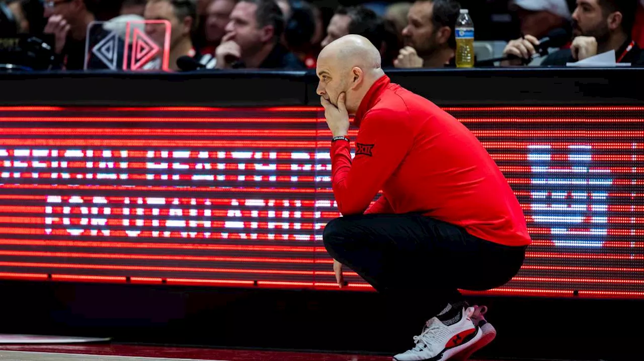 Reports: Utah fires Runnin' Utes head coach Craig Smith before season's end