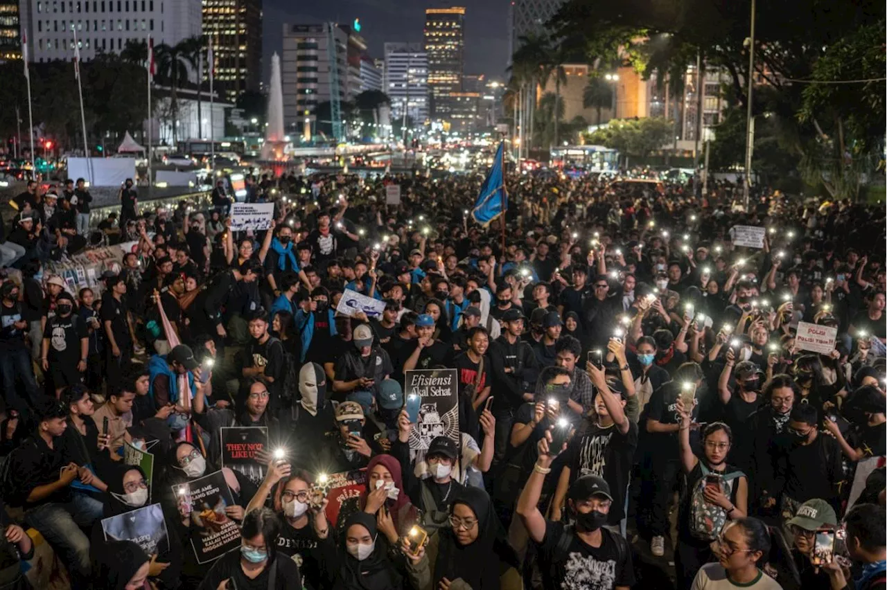 Growing dissent puts Prabowo’s leadership to test