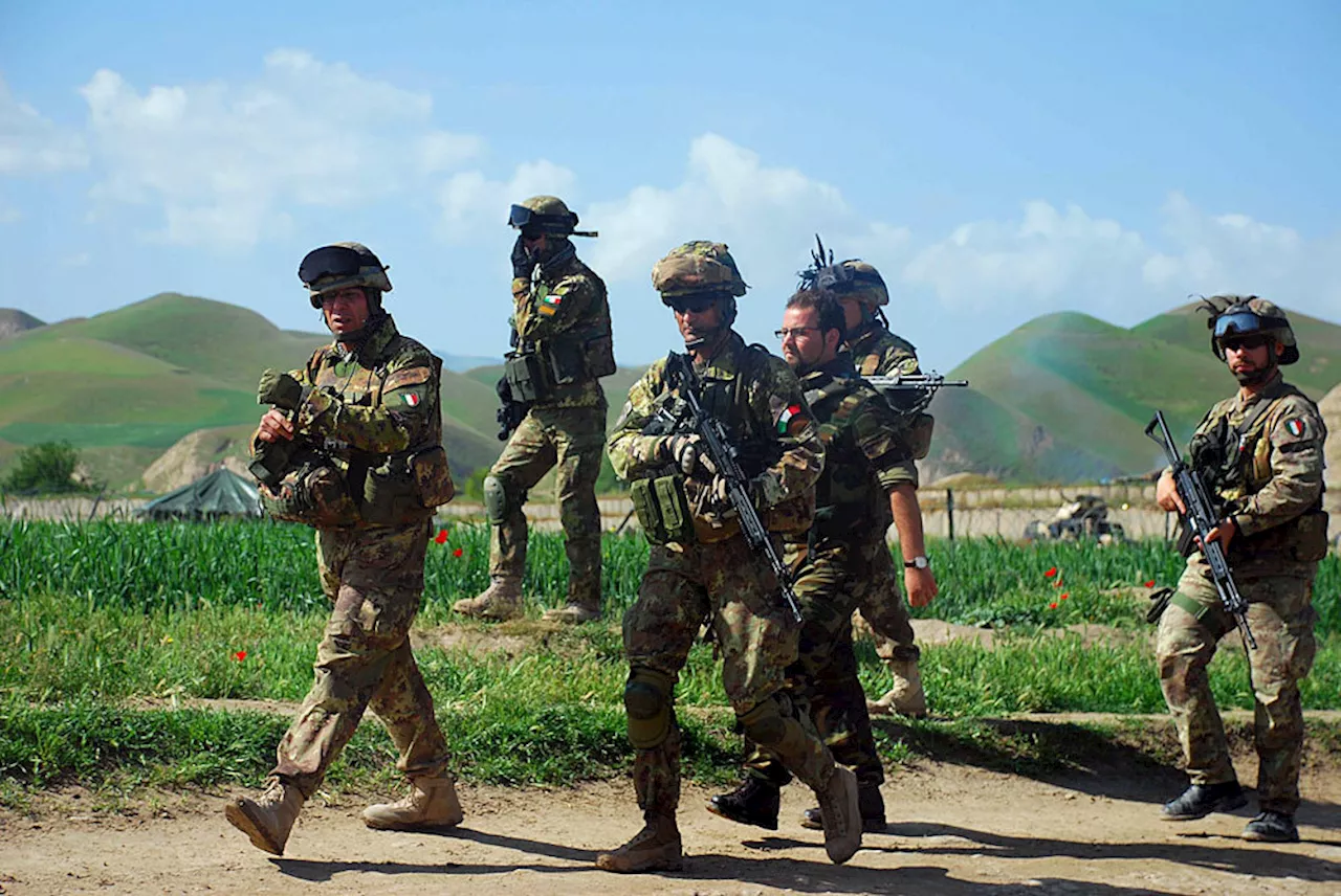 Soldati italiani in Ucraina? 'Not in our name', la Lega insorge