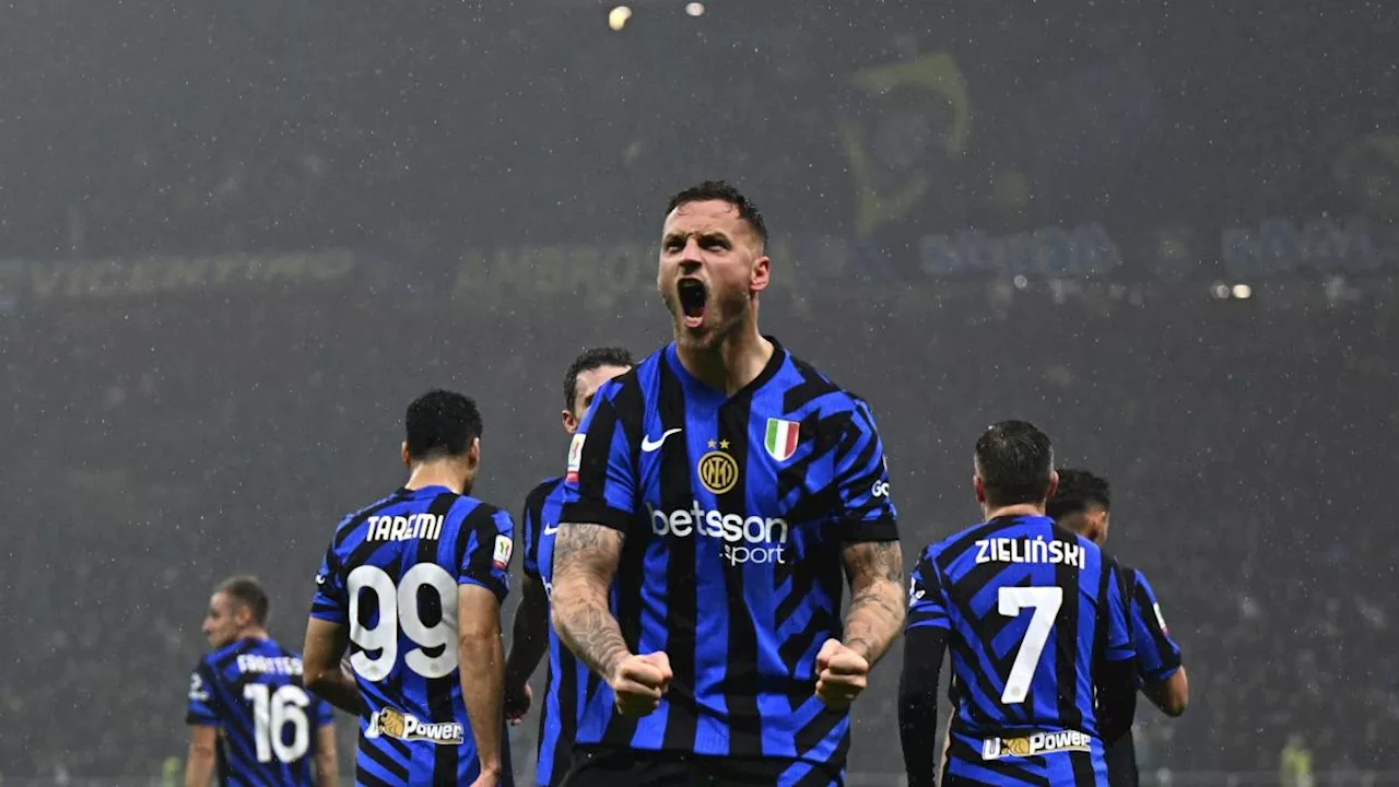 Bomba di Arnautovic e rigore di Calha: Lazio al tappeto, l'Inter si regala il derby di Coppa