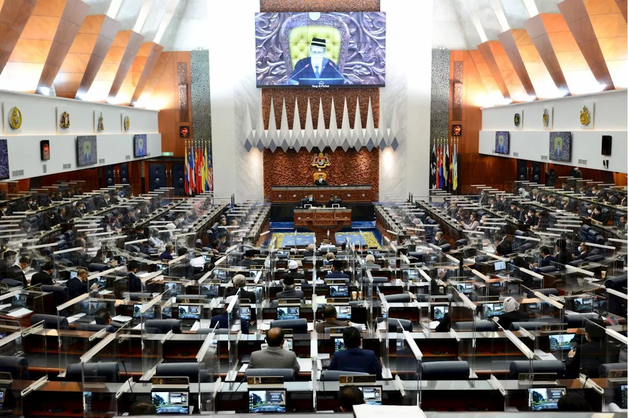 Most Parliament staff disagree with Parliament Services Bill 2025, claims Hamzah