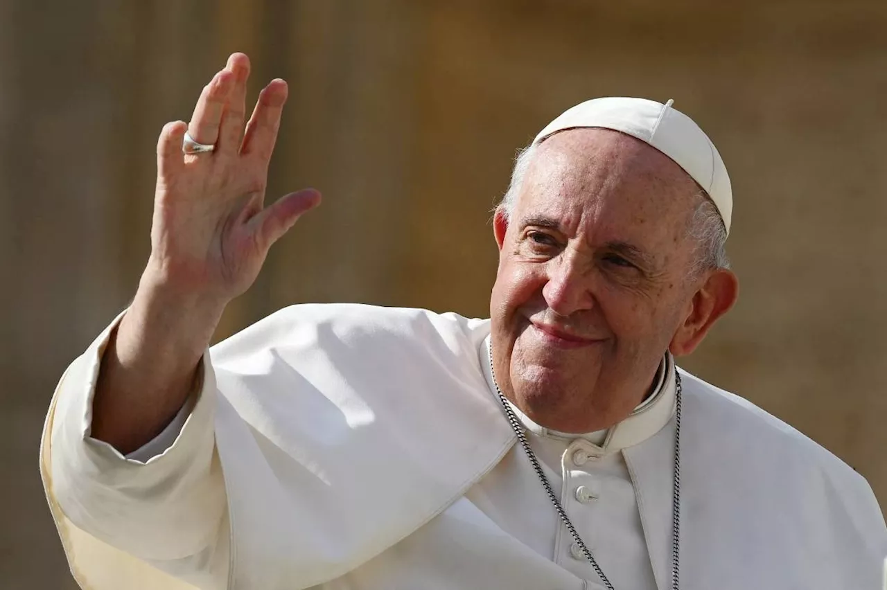 Caution urged as ailing pope records slight improvement