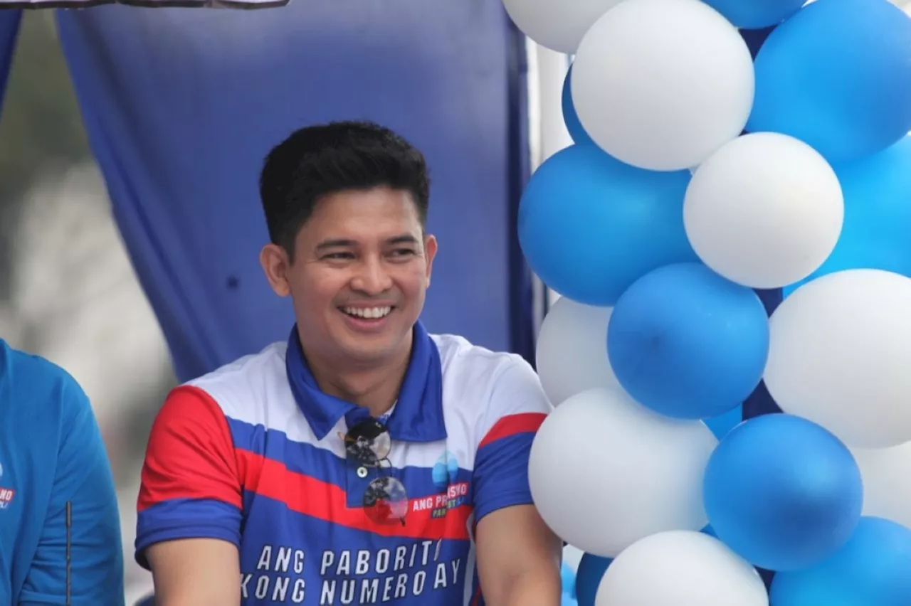 Jason Abalos and JC de Vera lead party-list's colorful motorcades