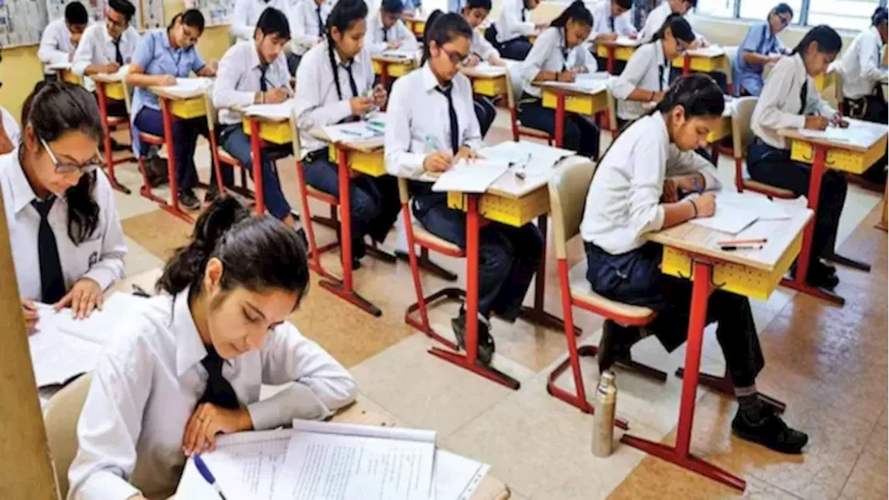 जम्मू-कश्मीर में कुदरत का कहर, 10वीं, 11वीं और 12वीं की परीक्षाएं स्थगित, अब इस तारीख को होंगे एग्जाम