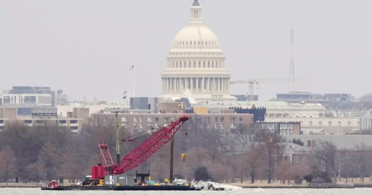 Potomac River Tragedy: Wreckage Recovery Underway After Deadly Mid-Air Collision