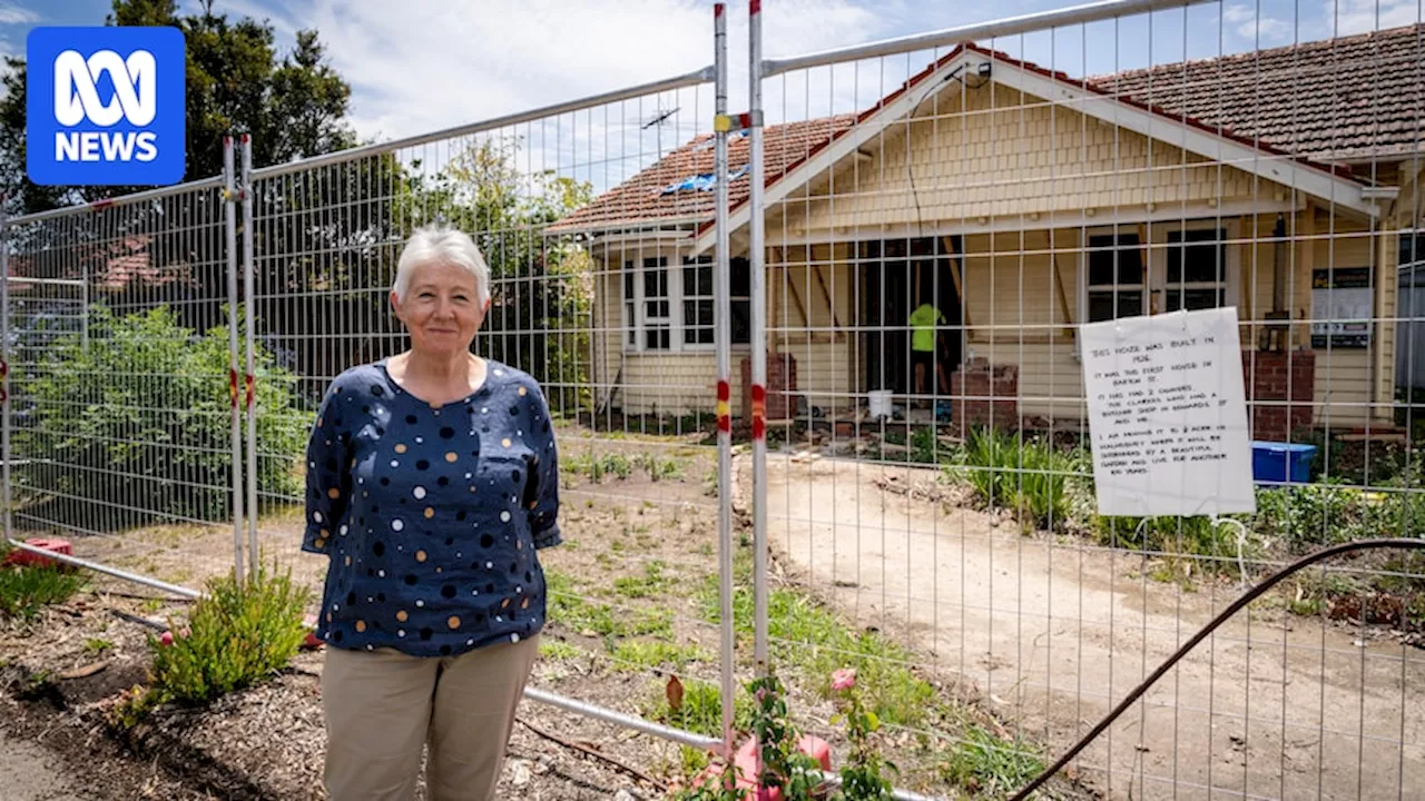 Melbourne woman moves 99-year-old house to another town in effort to save it