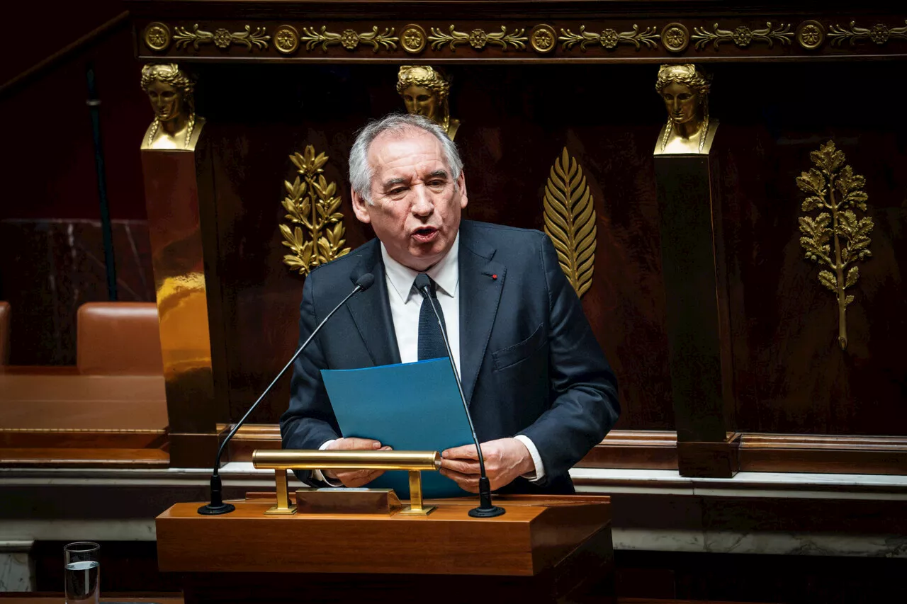 Assemblée nationale : pourquoi François Bayrou va dégainer deux fois le 49.3 ce lundi ?