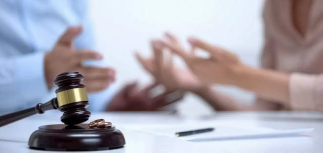 الزوجة تستحق تعويضًا في حال الطلاق دون علمها