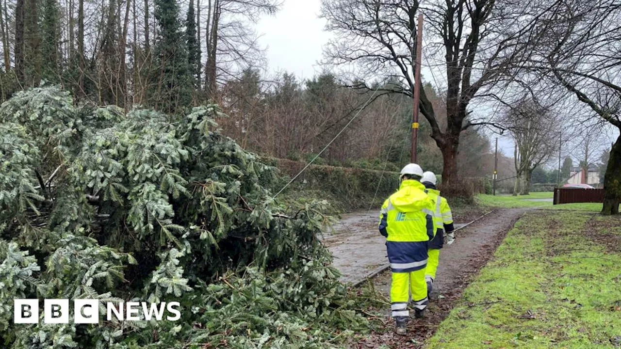 Mobile Network Operators Criticized for Storm Connectivity Failures