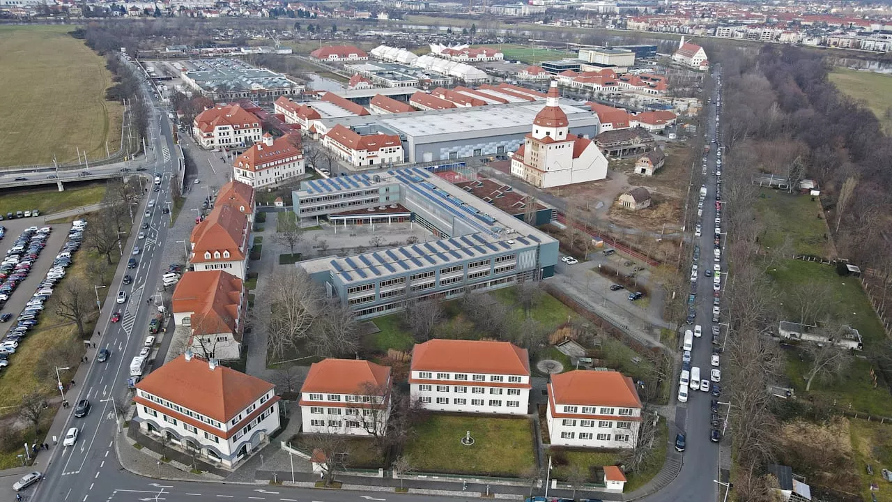 Elite-Gymnasium in Dresden vor brutalen Gangs: Eltern warnen vor Gefahr auf Schulweg