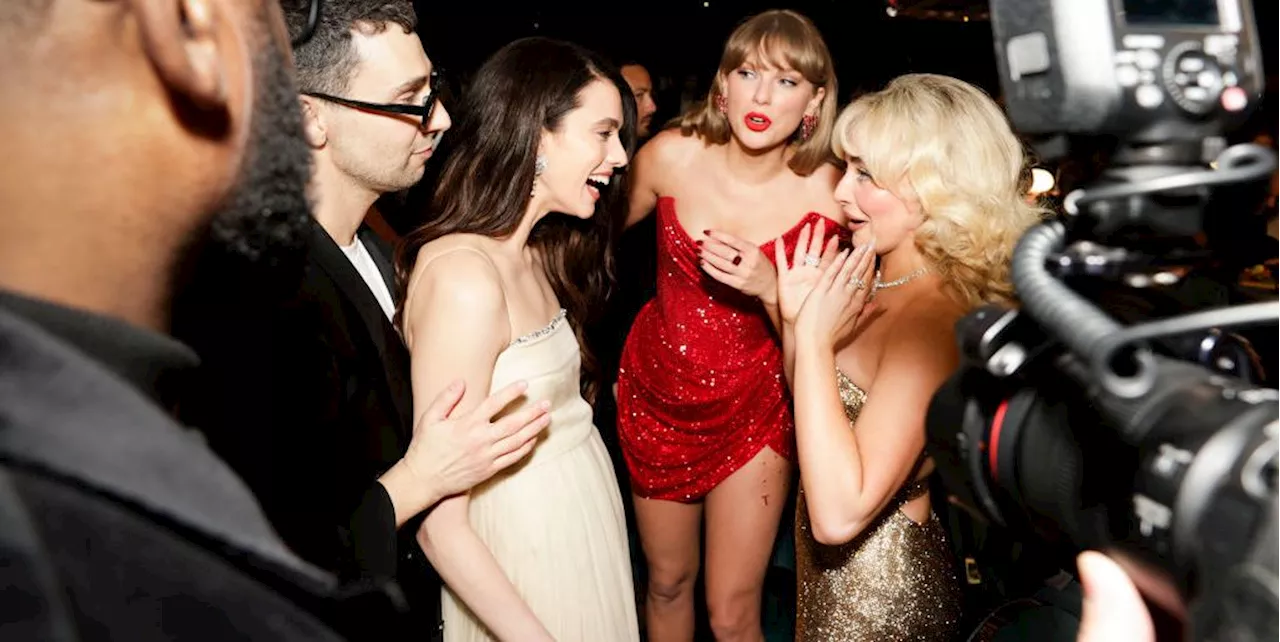 Il vestito rosso di Taylor Swift ai Grammy è (sicuramente) un Easter Egg